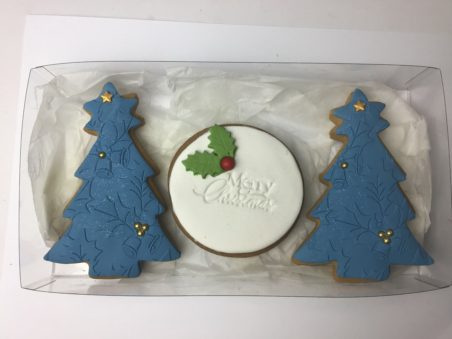 Tree gift box blue