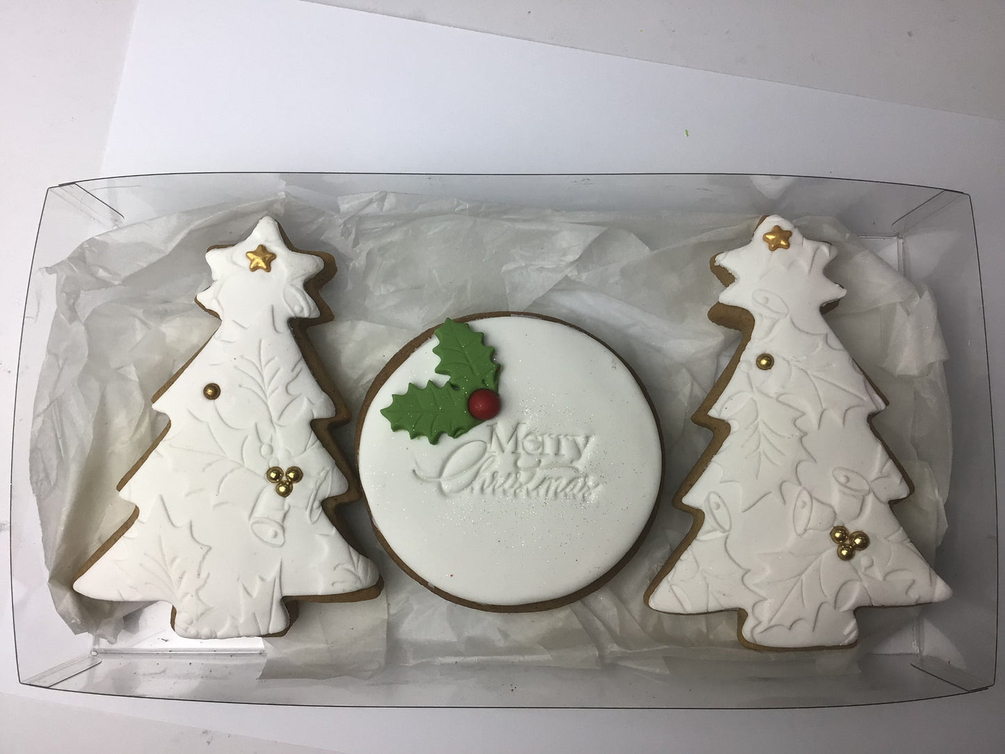Tree gift box white